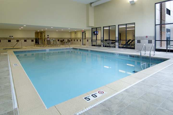 Hampton Inn & Suites Omaha-Downtown Facilities photo